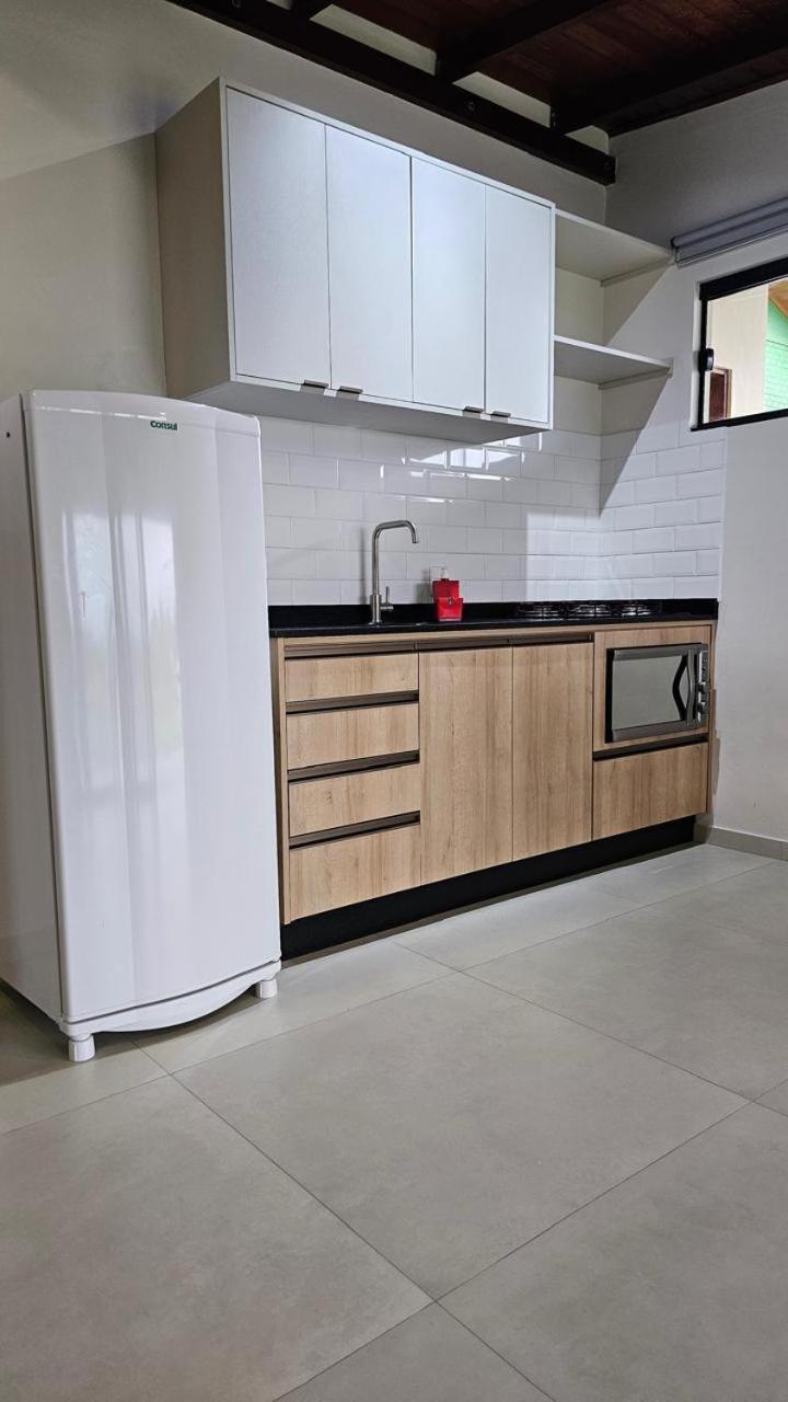 Dois Papagaios Apartment *